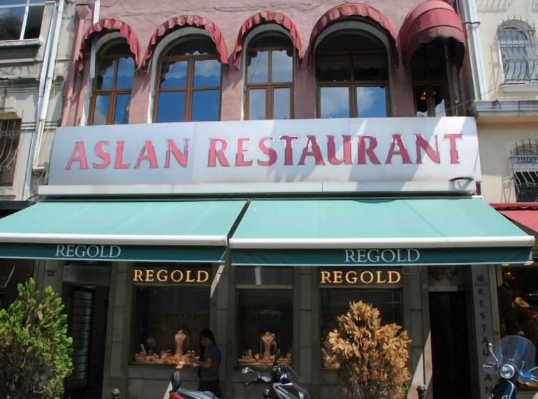 Aslan restaurant