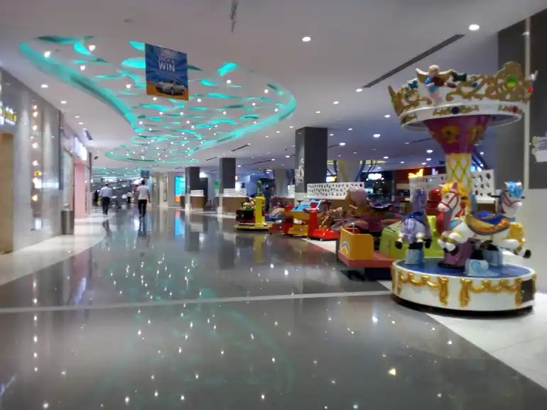 Panorama shopping center